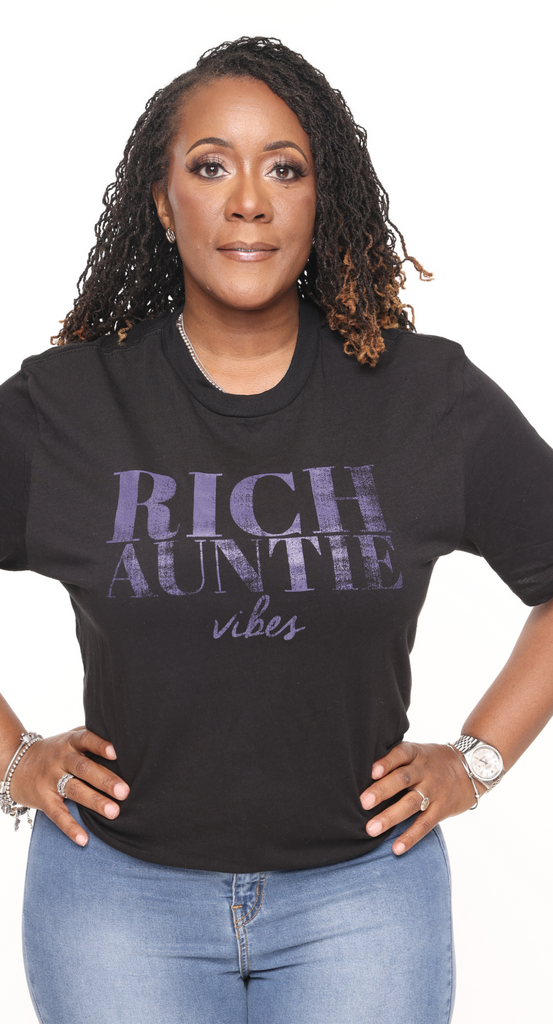 Rich Aunt Vibes
