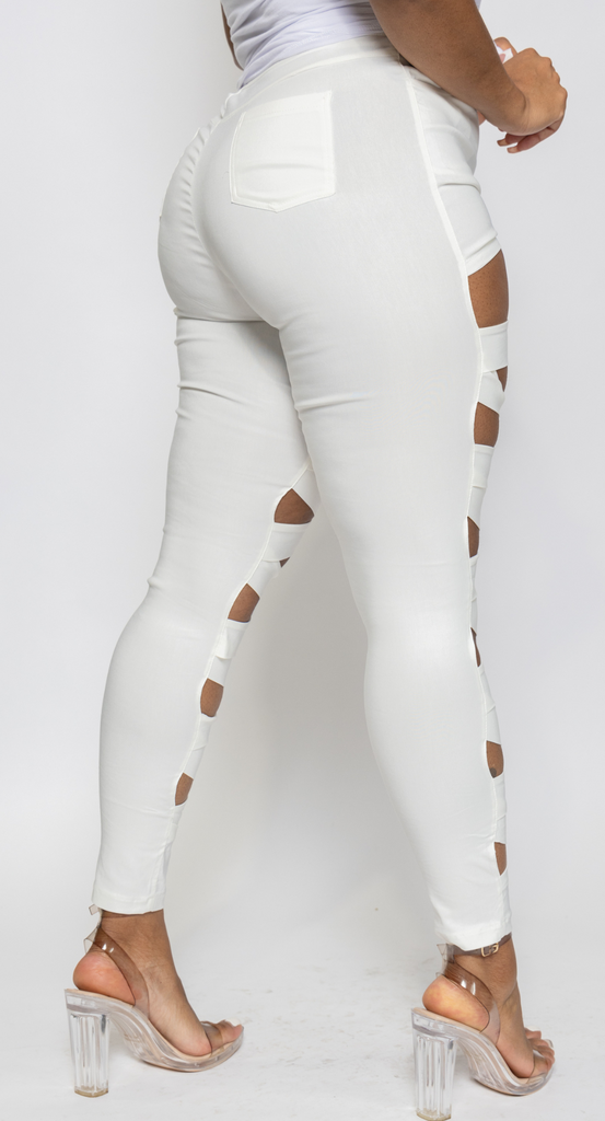 Fashion nova white jeans clearance